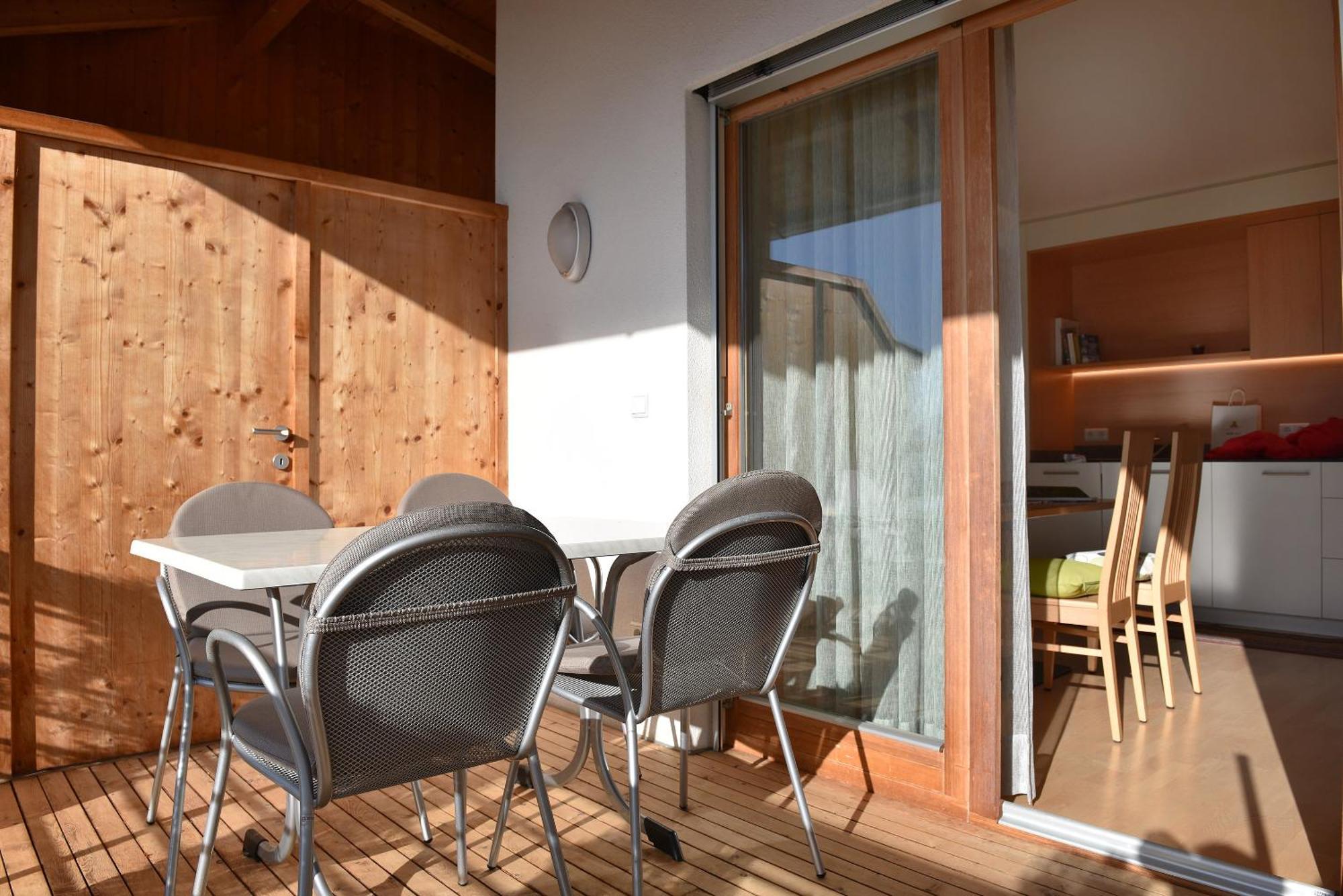 Haus Rosengarten Tirolo Exterior foto