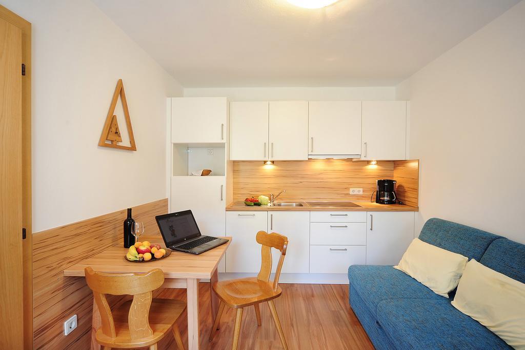 Haus Rosengarten Tirolo Habitación foto